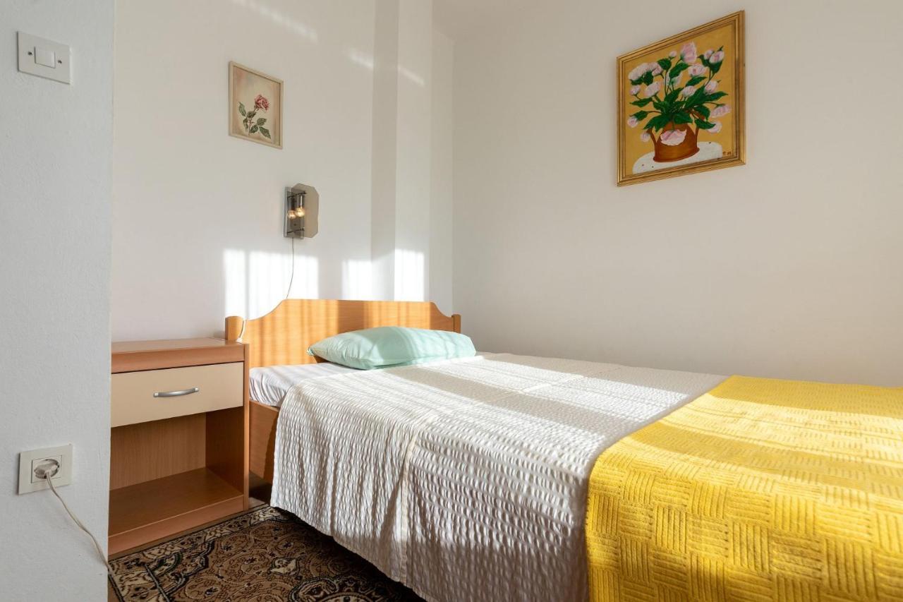 Apartments Pilicari (Adults Only) Rovinj Bagian luar foto