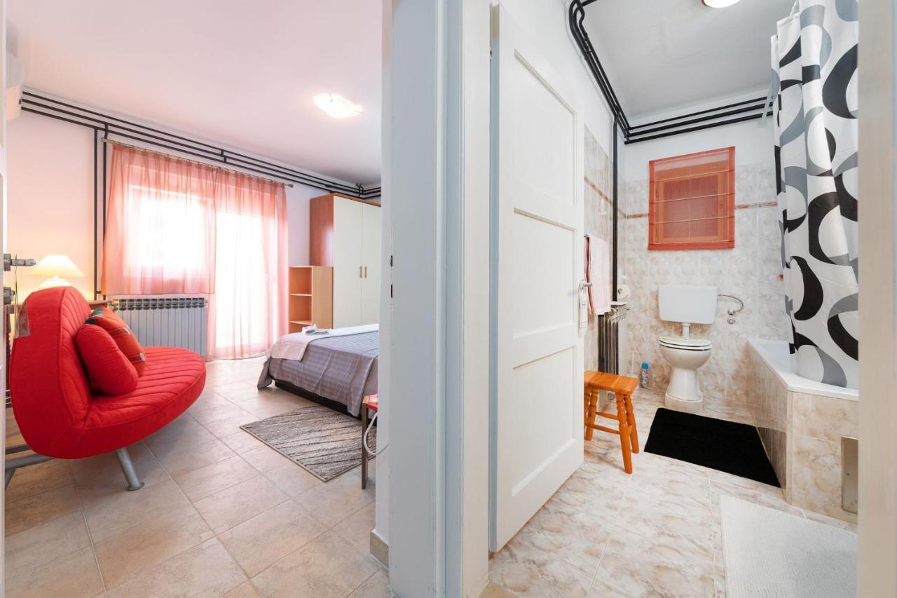 Apartments Pilicari (Adults Only) Rovinj Bagian luar foto