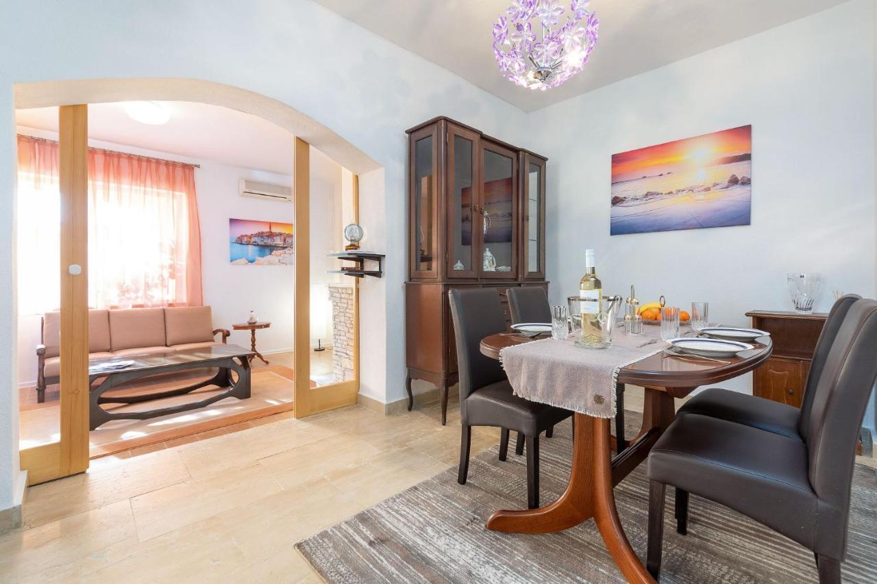Apartments Pilicari (Adults Only) Rovinj Bagian luar foto